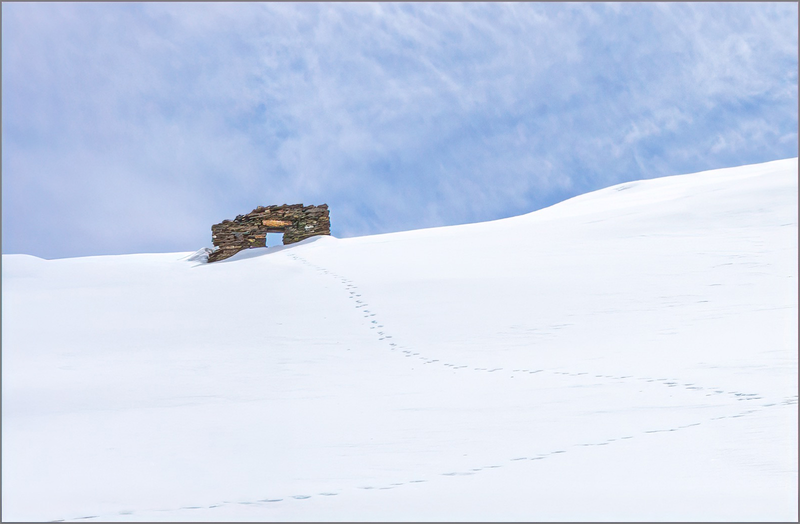 SNOW TRAIL by Malcolm Nabarro