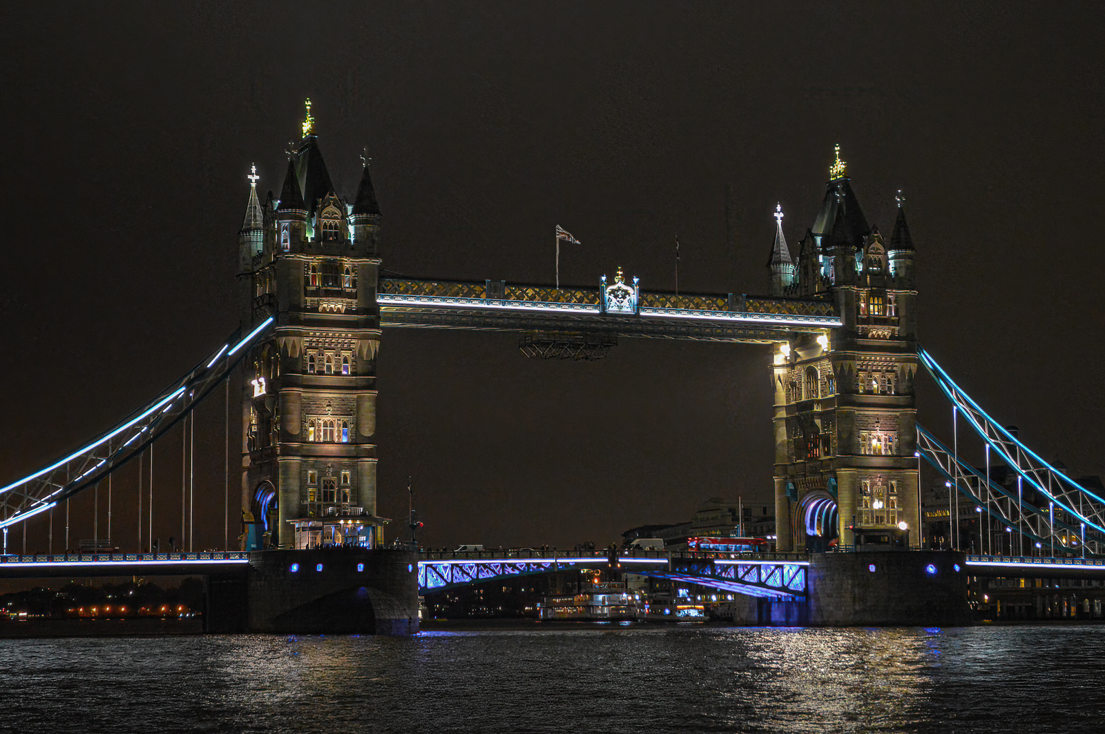 TOWER BRIDGE BY NIGHT